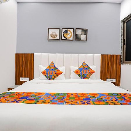 Fabhotel Magnus Surat Zewnętrze zdjęcie