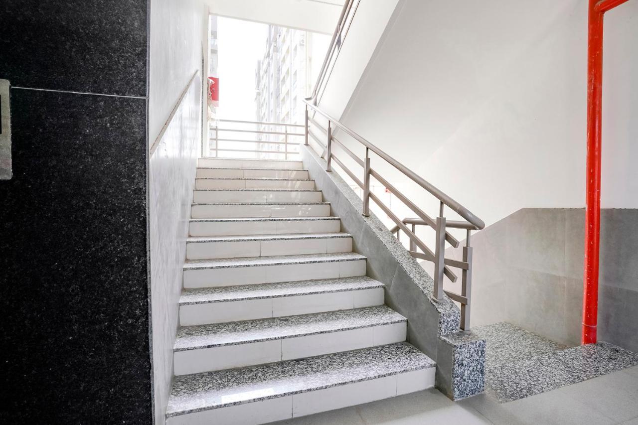 Fabhotel Magnus Surat Zewnętrze zdjęcie