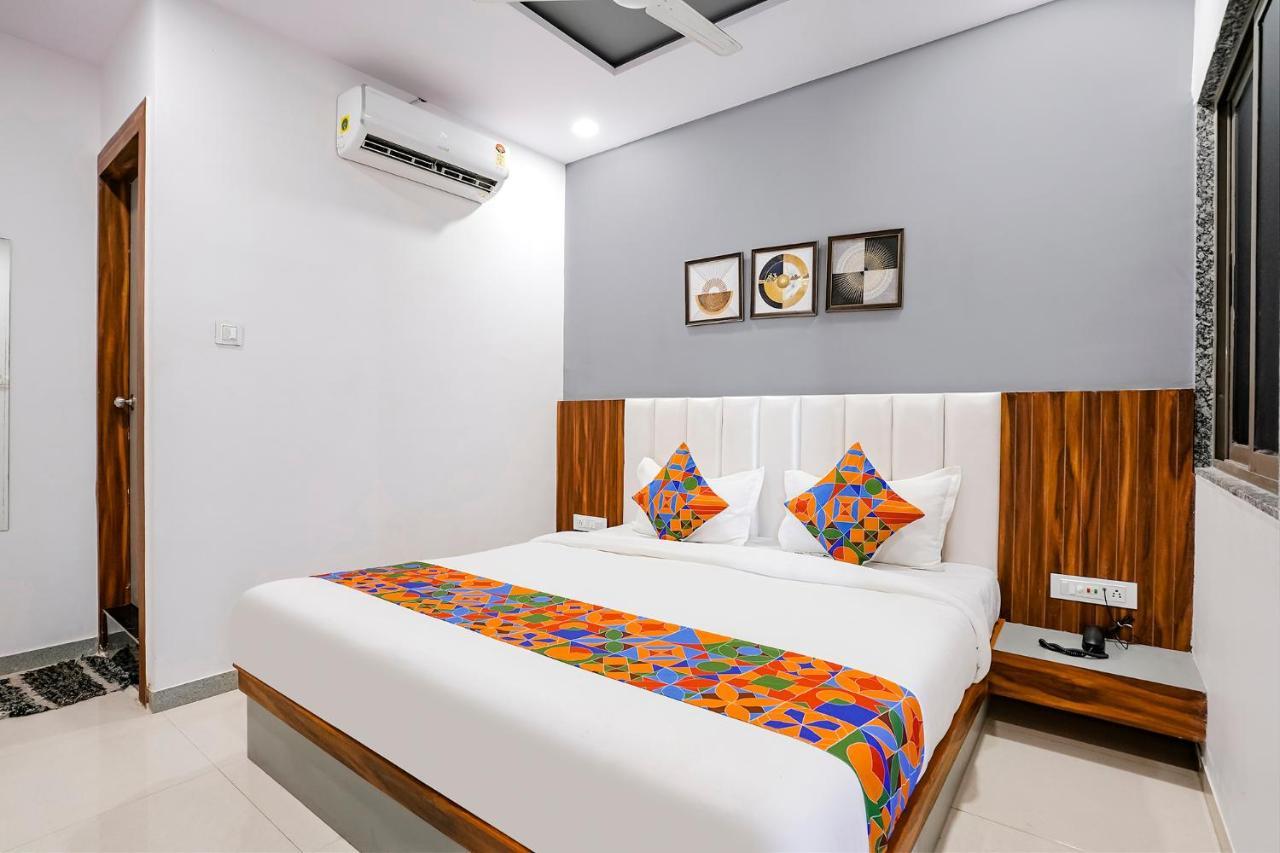Fabhotel Magnus Surat Zewnętrze zdjęcie