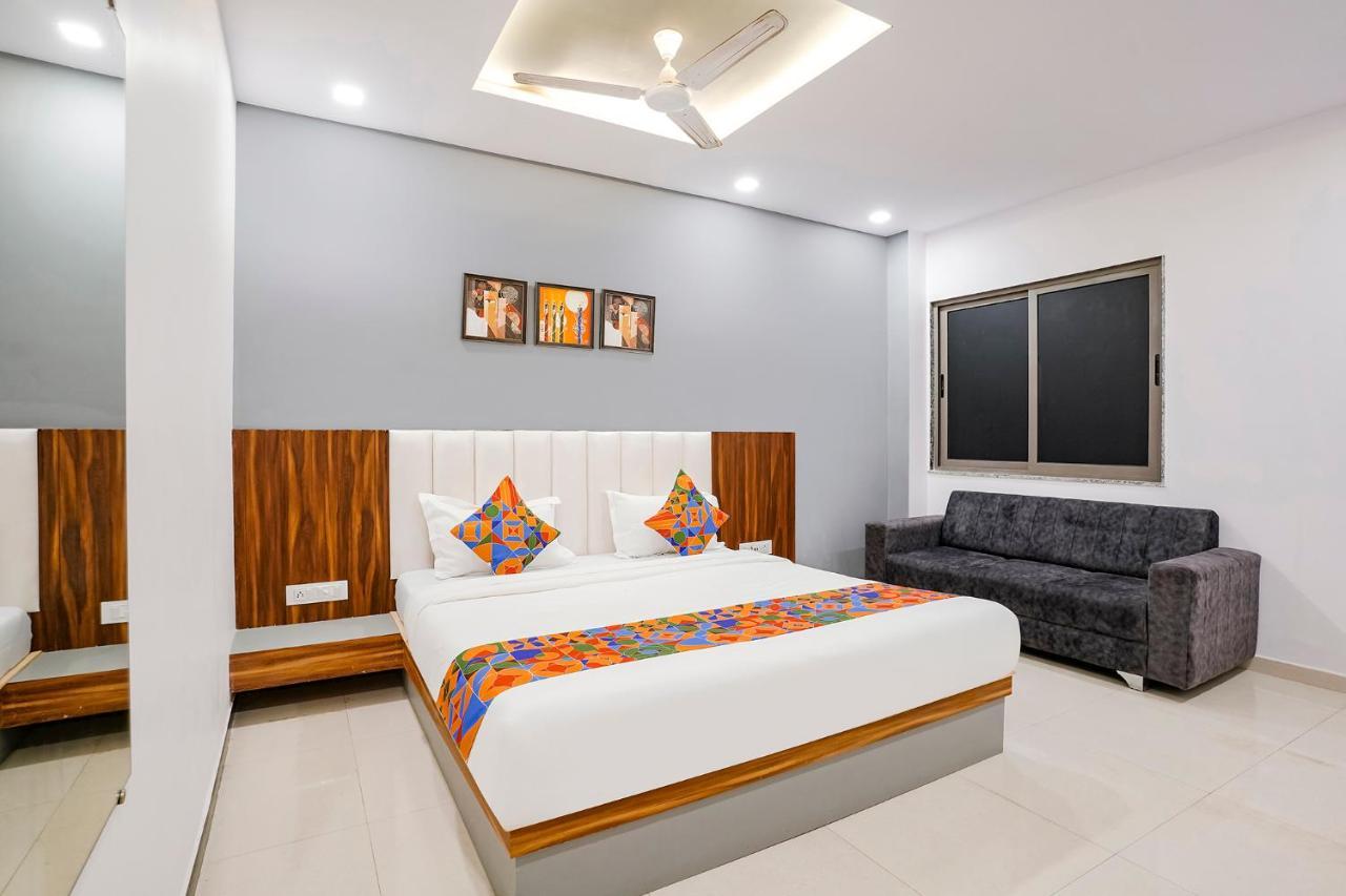 Fabhotel Magnus Surat Zewnętrze zdjęcie