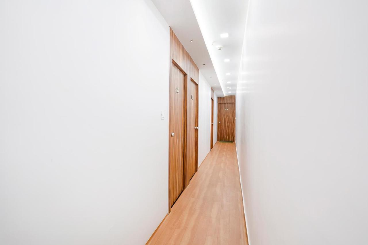 Fabhotel Magnus Surat Zewnętrze zdjęcie